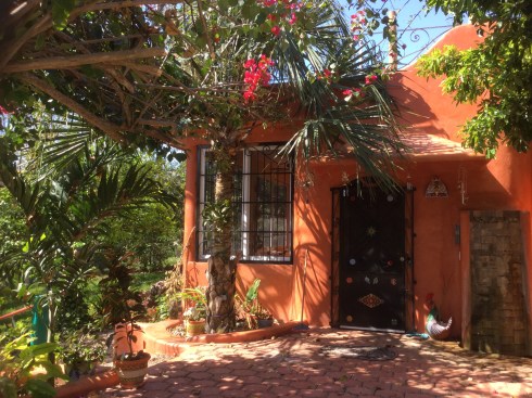 646CBAD8-5D4D-42B2-B742-2468F05EFAB7